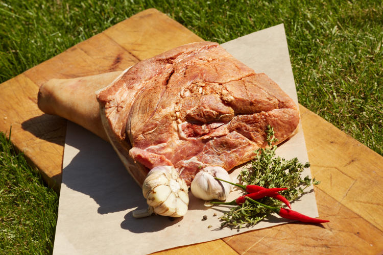 Крюк кованый для бараньей ноги, курицы и проч. Крюк кованый для бараньей ноги, курицы и проч.